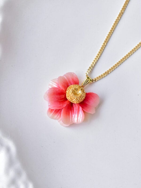 ⁦Rose Necklace⁩ - الصورة ⁦2⁩