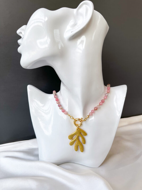 ⁦Coral Necklace⁩ - الصورة ⁦11⁩