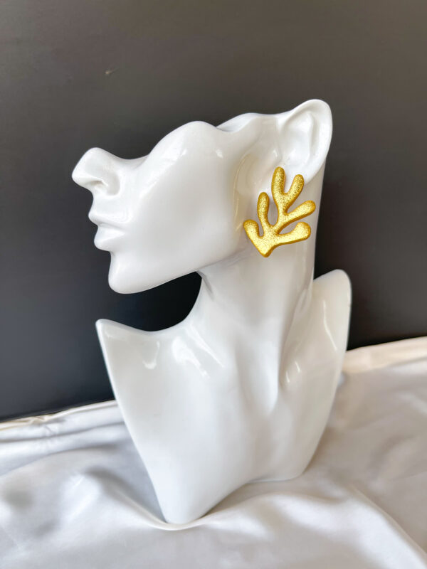 ⁦Coral Earrings⁩ - الصورة ⁦3⁩