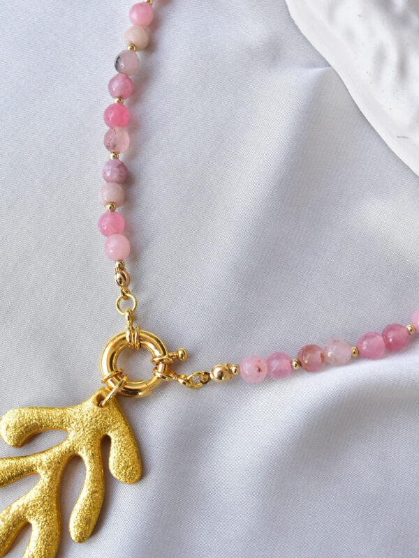 ⁦Coral Necklace⁩ - الصورة ⁦2⁩